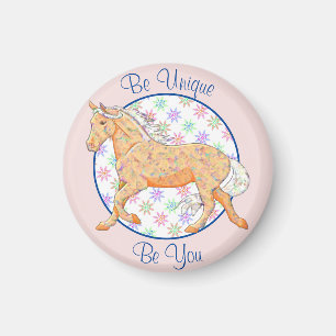 Orange Palomino Horse (rosa/blått) Magnet