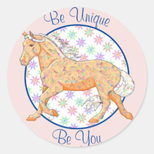 Orange Palomino Horse (rosa/blått) Runt Klistermärke