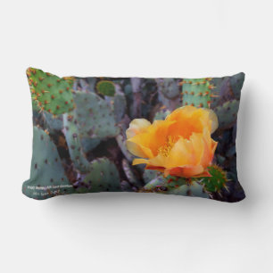 Orange Prickly Pear Cactus Flower-Blommar Lumbarkudde