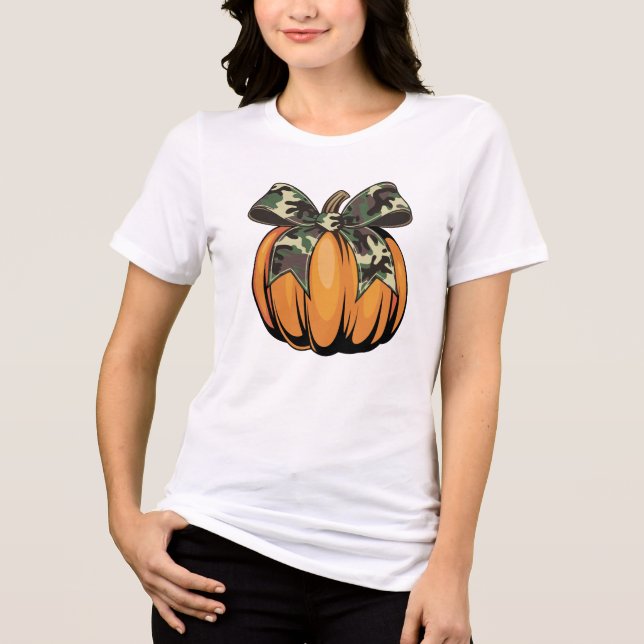 Orange pumpa med kamouflagebåge Höst Halloween T Shirt (Framsida)
