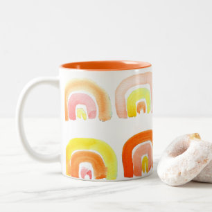 Orange regnbåge, söt retro art Två-Tonad mugg