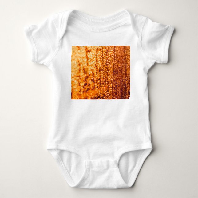 Orange regndroppar på glas, abstraktens bakgrund. t shirt (Framsida)