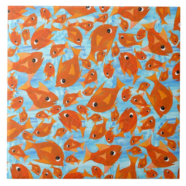 Orange Roligt Fisk på vattenlevande blå bakgrund Kakelplatta (Framsidan)