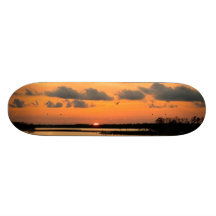 ORANGE SOLNEDGÅNGSKATEBOARD