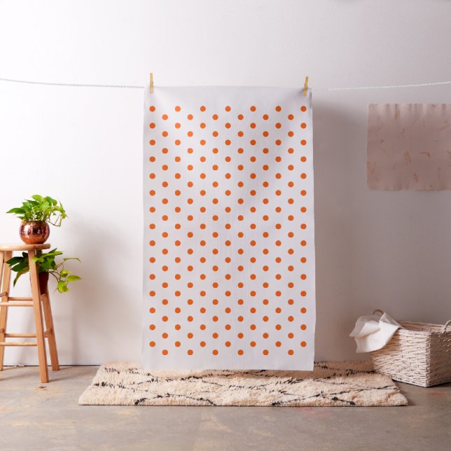 Orange sömnad för polka dotskonsthantverk som tyg (In Situ)