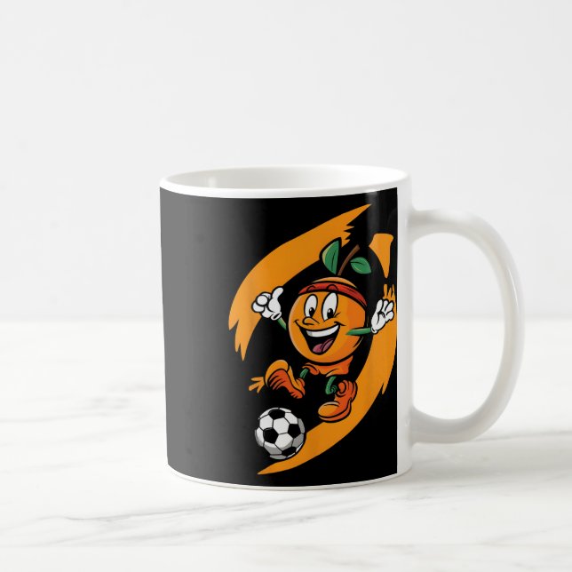 Orange spelar fotboll  kaffemugg (Höger)