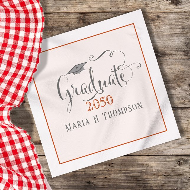 Orange Studentfest Script-Anpassningsbar Pappersservett (Graduation orange and black script custom napkin)