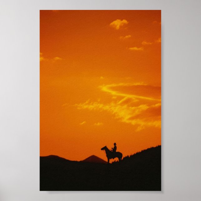 Orange Sunset med Cowboy Silhouette Poster (Framsidan)