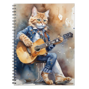 Orange Tabby katt Rockstjärna som spelar upp akust Anteckningsbok
