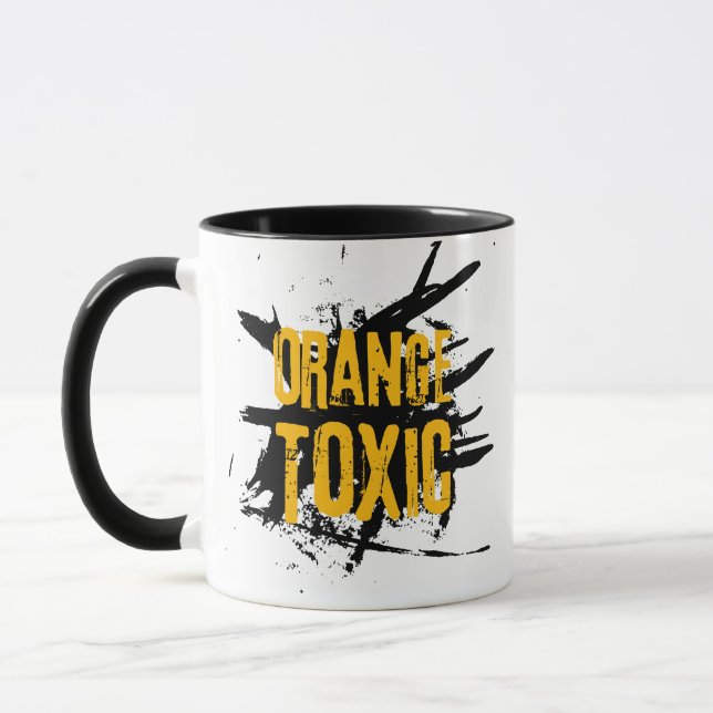 Orange Toxic Unti Trump Political Resistance  Mugg (Vänster)