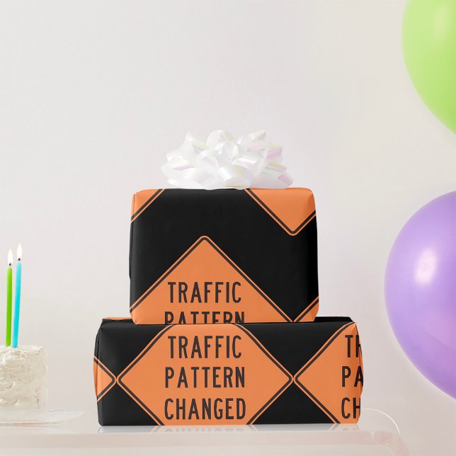 Orange trafikmönster ändrad vägsignal presentpapper (Skapare uppladdad)