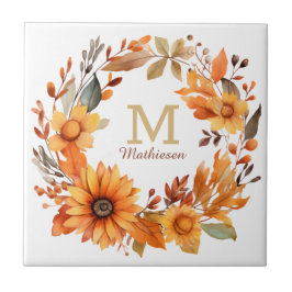 Orange UtandningsMonogram för höstmynning Blommigt Kakelplatta