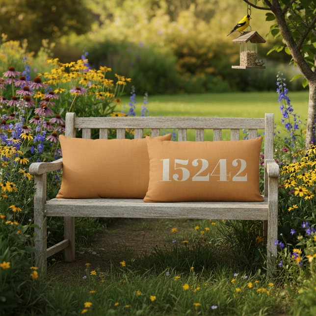 Orange Utomhus Kudd med Personlig Postnummer Lumbarkudde (Orange zip code outdoor pillow. Customize the location to show your own home's zip code.)