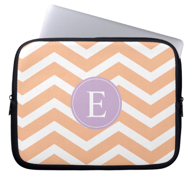 Orange White Chevron Lila Monogram Laptop Sleeve (Framsidan)