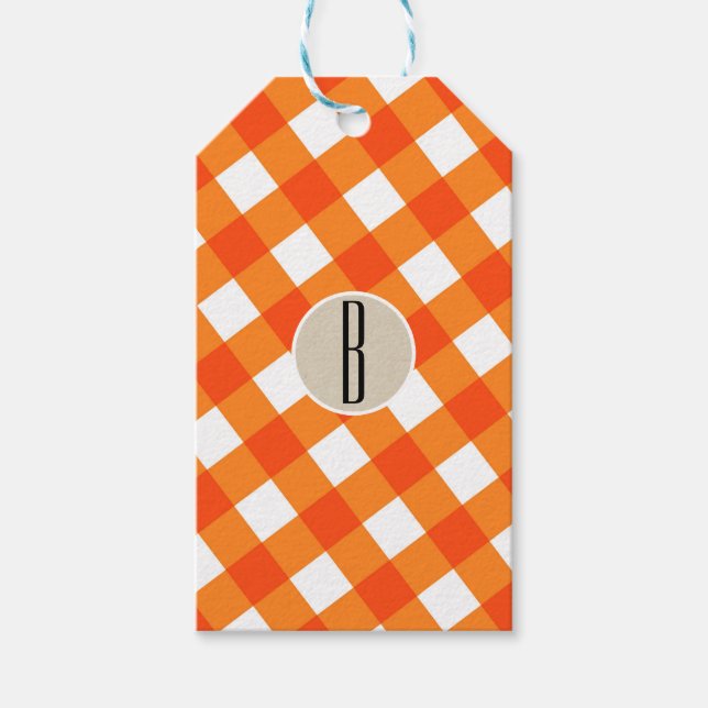Orange White Play Kraft Rustic Monogram Initial Presentetikett (Framsidan)