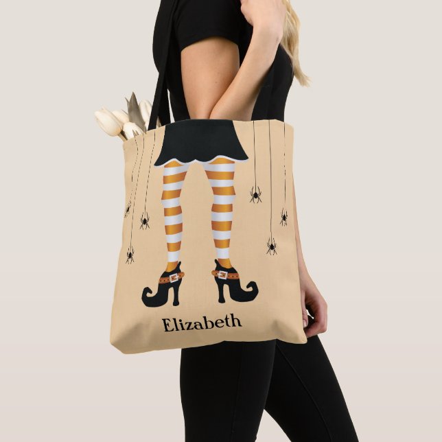 Orange Witch Ben och spindlar med Namn Halloween Tygkasse (Närbild)