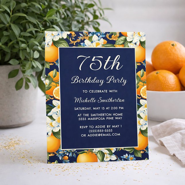 Orangea vita blommor marinblå 75-årsdag inbjudningar (Oranges on navy blue 75th birthday invitation)
