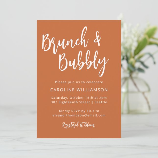 Orangen Modern Trendig Script Brunch Bubly Shower Inbjudningar (Stående Fram)