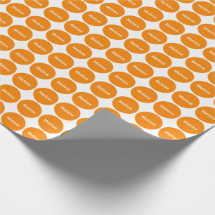 Orangen pricker mönster på vit med namn presentpapper