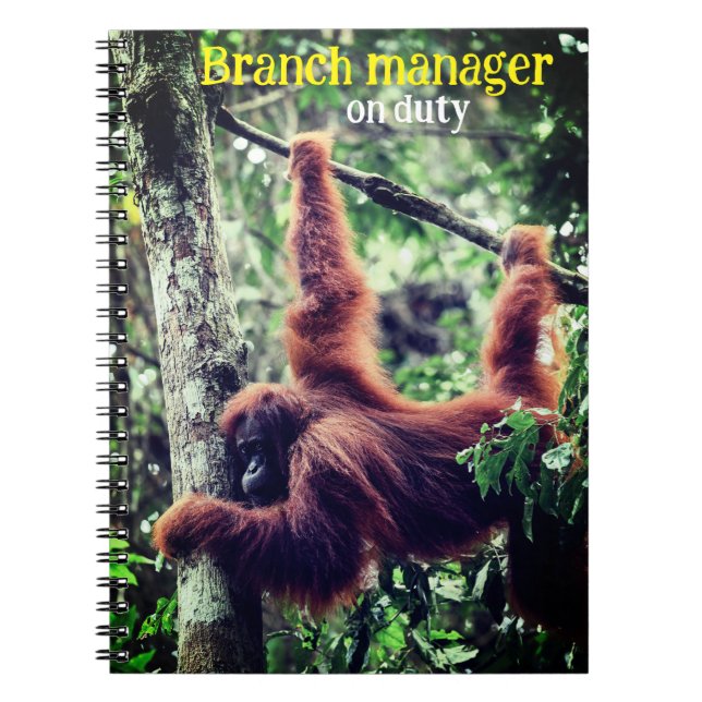 Orangutan hängande i träd anteckningsbok (Framsidan)