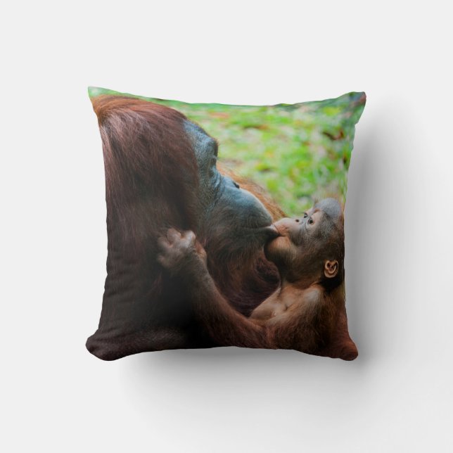 Orangutang mamma och unge kudde (Framsida)