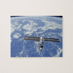 Orbiting jord för internationell utrymmestation pussel