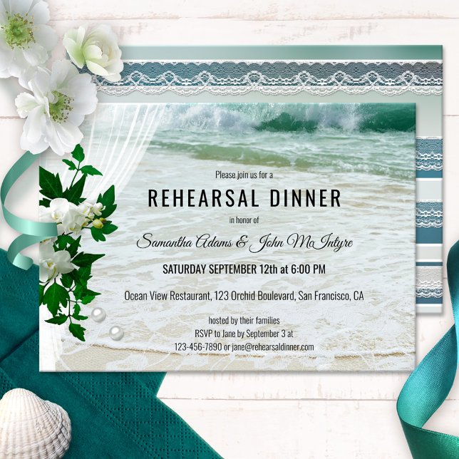 Orchid Beach Snöre Rehearsal Middagsinbjudan Inbjudningar (Rehearsal Dinner invitation featuring orchid flowers on a wedding veil - beach with lace and pearls)