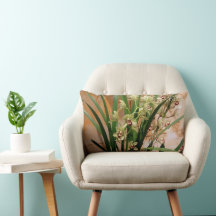 Orchid Lumbar Pillow i elfenben, guld och grönt