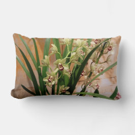 Orchid Lumbar Pillow i elfenben, guld och grönt Lumbarkudde
