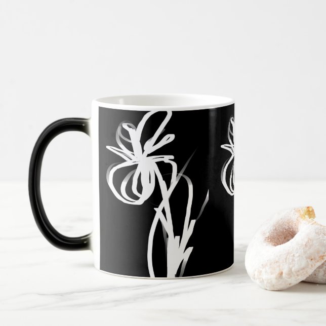 Orchid Noir: Abstrakt Black & White Magisk Mugg (Med munk)
