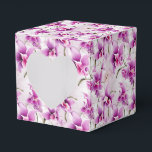 Orchidéer Party Favor Box Presentaskar<br><div class="desc">Presentkartong med lock visas med vacker lila blommig tryck av orchidéer. 
Anpassa denna vara eller köp som den är.
Tips: Lägg bara till dina fantastiska godsaker och lägg till lite festlig band.



Bild med licens</div>