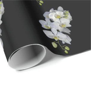 Orchidgirland som slår in papper presentpapper