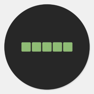 ordlek runt klistermärke