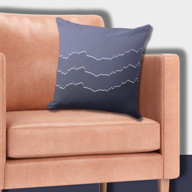 Oregelbunden Coola av horn Blue Grått Rand Kudde (Irregular Torn Cool Blue Gray Striped Throw Pillow)