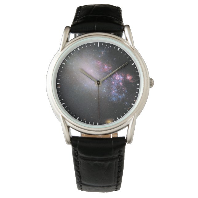 Oregelbunden Galaxy Ngc 4485 Armbandsur (Framsida)