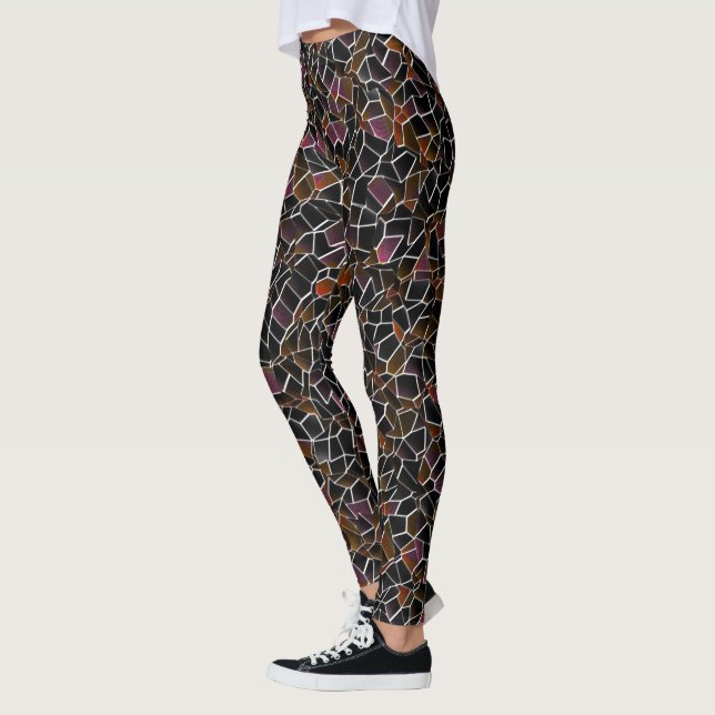Oregelbunden mörk rödbrun mosaik  på vit leggings (Vänster)