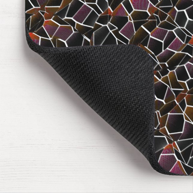 Oregelbunden mörk rödbrun mosaik  på vit musmatta (Hörn)