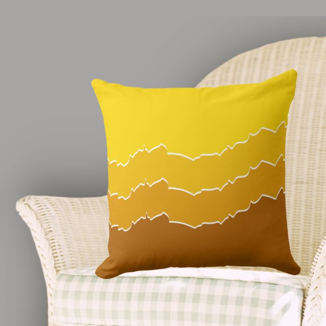 Oregelbundna gula trasiga lager ränder kudde (Modern Irregular Yellow Ripped Layered Stripes Throw Pillow, Warming Summer Tones)