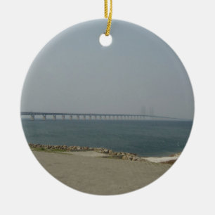 Oresund överbryggar julgransprydnad keramik