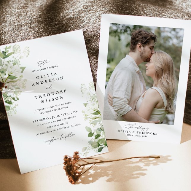 Organic Greenery Sage Wedding Photo Back Inbjudningar (Sage green organic greenery wedding invitation with photo back, watercolor, modern classic elegance)