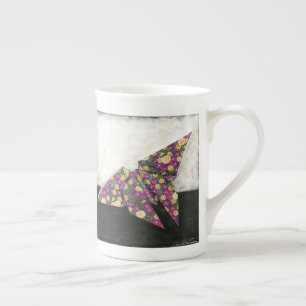 Origami Butterfly på Blommigt Papprare Benporslin Mugg