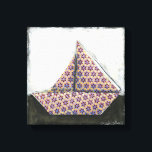 Origami Sailboat på Star Design Papper Canvastryck<br><div class="desc">En enkel origami-segelbåt flytande på svart och vit bakgrund. Skapat av Chariklia Zarris, segelbåten ser ut som om den gjorts av stil från stjärndesignen papper. Hämta ditt exemplar idag!</div>