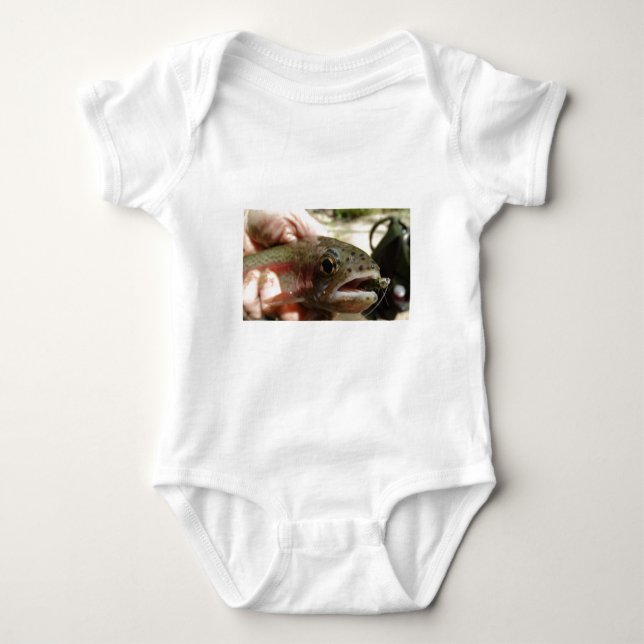 Öring i händerna tee shirt (Framsida)