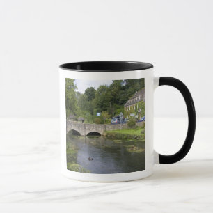 Öringström i byn Bibury, Mugg