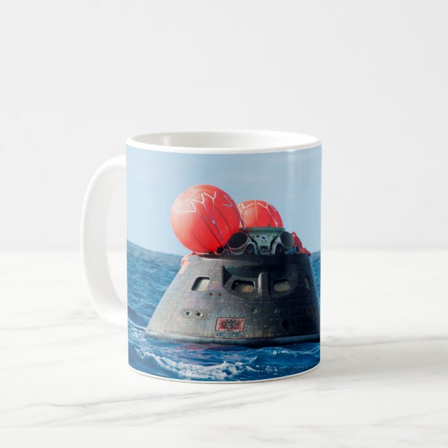 Orion Kapsel Rymd Ocean Recovery Kaffemugg (Framsida vänster)