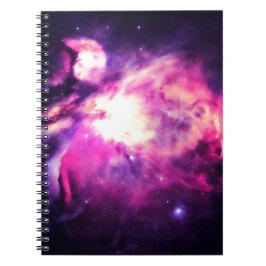 Orionnebulosan Häpnadsväckande Vacker Lila Anteckningsbok Med Spiral
