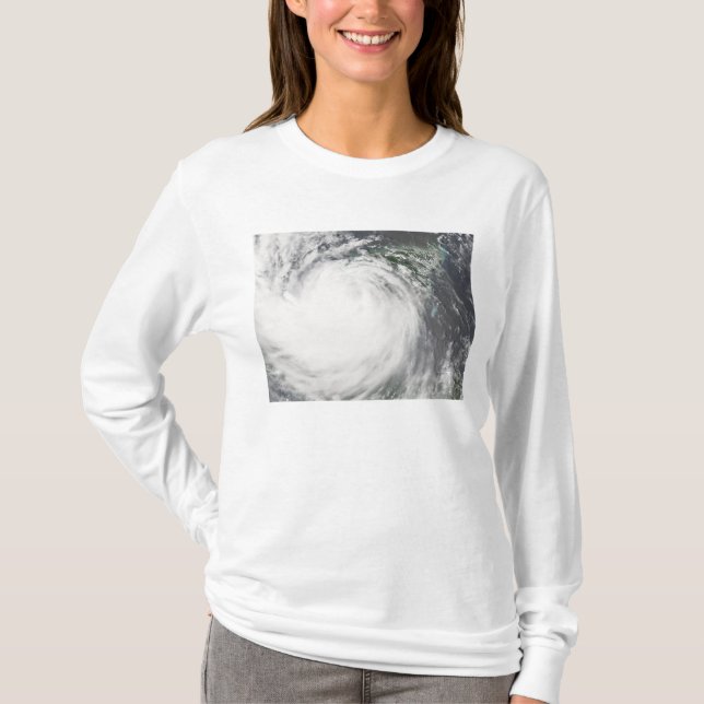 Orkanen Dean 2 Tee (Framsida)