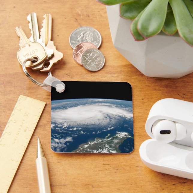 Orkanen Dorian över Atlanten. Nyckelring (Skrivbord)