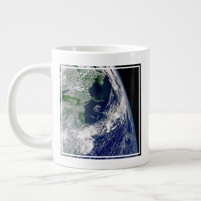 Orkanen Frances på en deljord. Jumbo Mugg (Vänster)