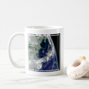Orkanen Frances på en deljord. Kaffemugg